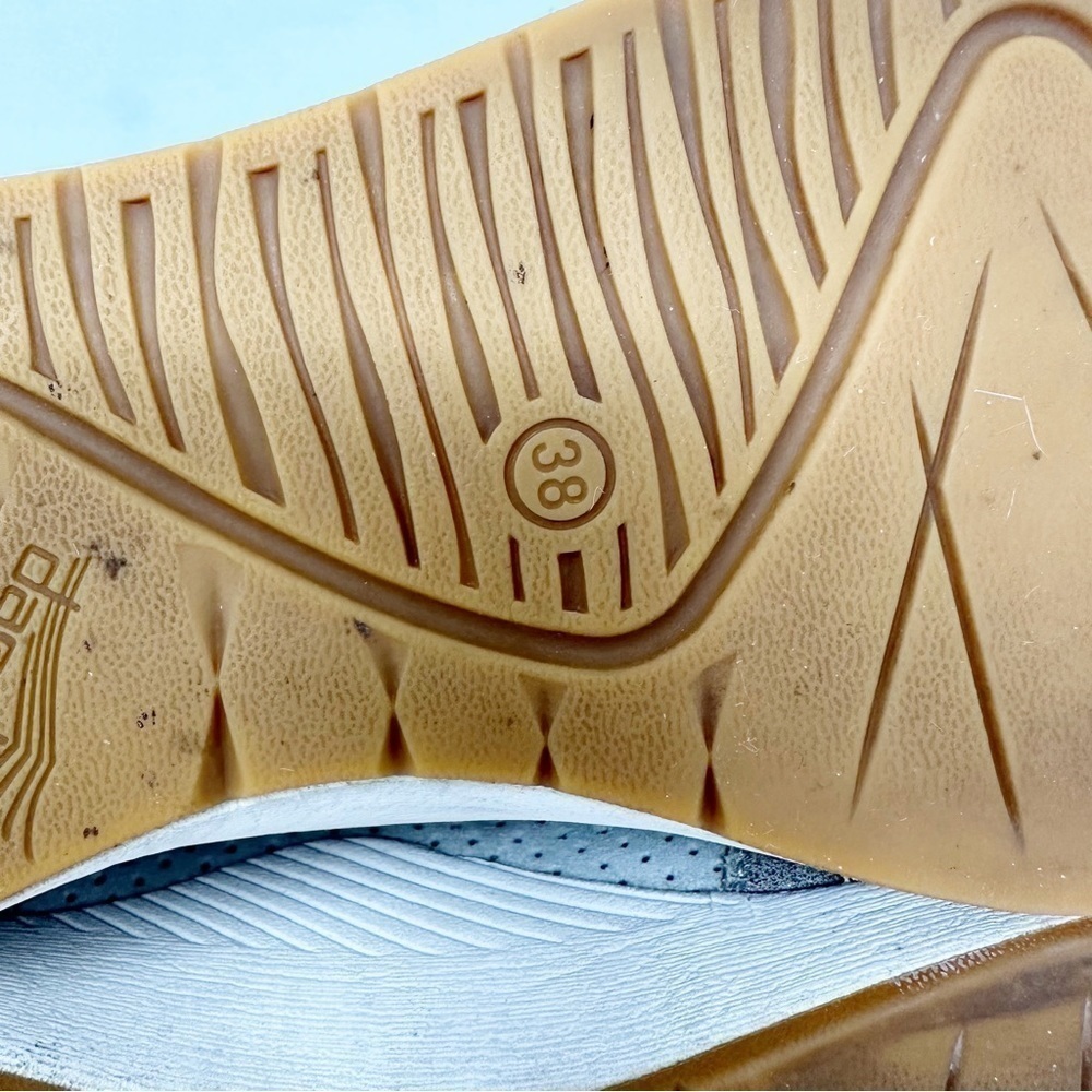 Dansko Cozette Suede Sneakers. - Picture 8 of 8